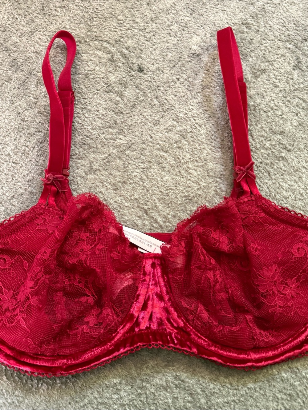 Victoria's Secret Red Lace Underwire Bra with Velvet Trim